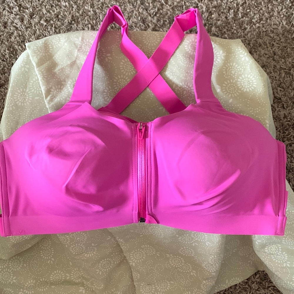 Victoria’s Secret On Point Knock Out Sport Bra